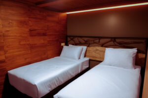 Bedroom bawah